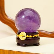 Handcrafted Wealth Attracting Ornamental Crystal Ball On Wooden Base Round Tray Decorative Knotwork Money Symbol Wholesale - Image 4