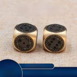 Bronze Hand-Cranked Dice Outdoor Activity Antique-Like Small Dice Bronze Material Crafts Display Decoration