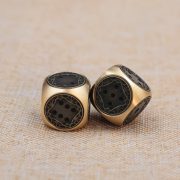 Bronze Hand-Cranked Dice Outdoor Activity Antique-Like Small Dice Bronze Material Crafts Display Decoration - Image 2