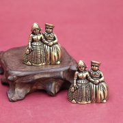Retro Brass Double Dutch Couple Figurine European Desktop Ornaments Handheld Collectible Small Copperware - Image 2