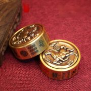 Bronze Solid Horseback Mahjong Stress Relief Spinning Top Handheld Craftwork Ornament for Home Decor and Gaming Lovers - Image 2
