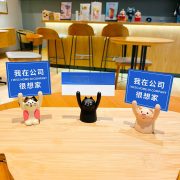Creative Office Desk Decorations Pig Sign Holder Resin Craft Figurine For Workers Home Decor Gifts - Image 4