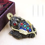 Bronze Hollow Out Three-legged Toad Wealth Attractor Living Room Decorative Item Tea Pet Retired Vintage Design Diamond-Embedded - Image 4