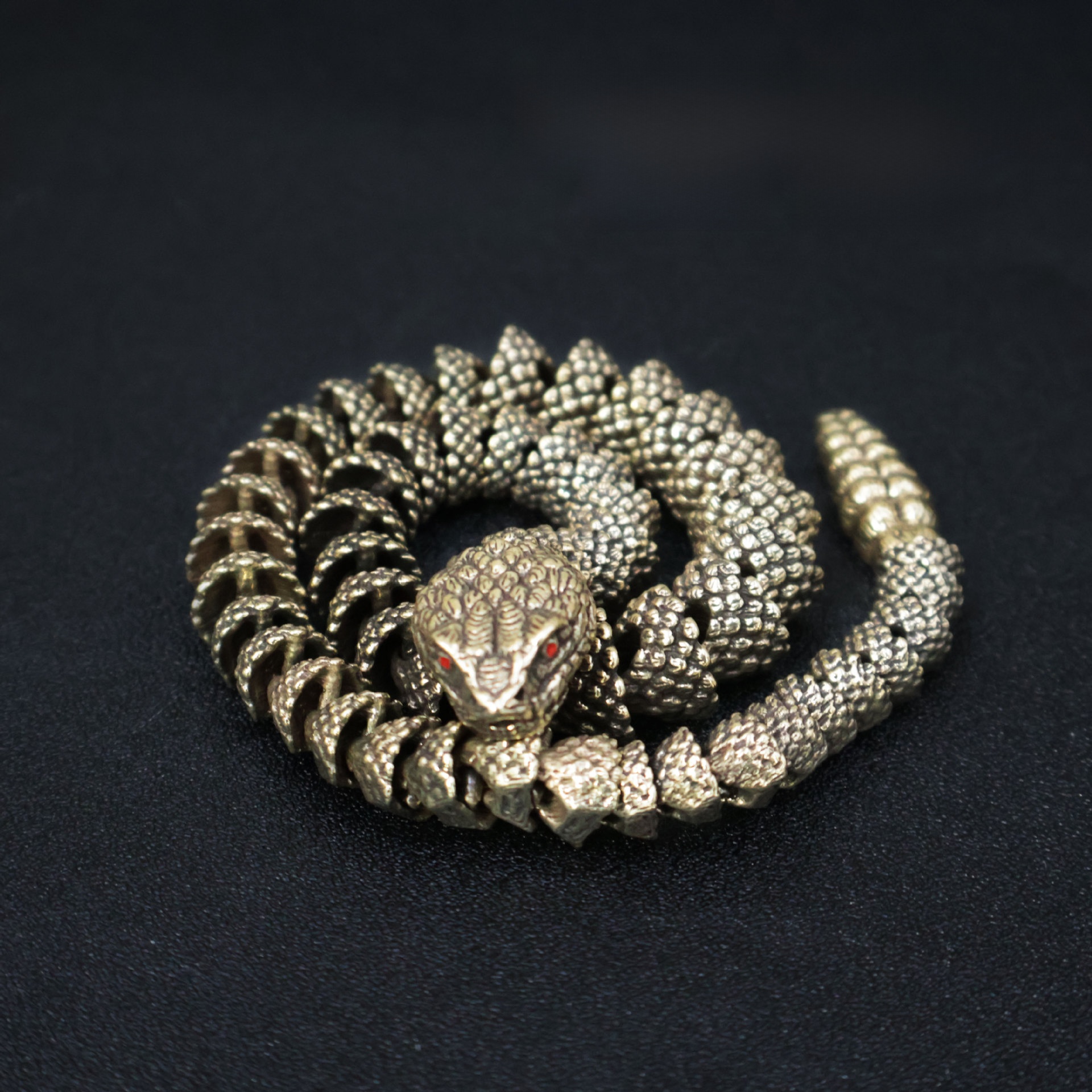 LA-817301933445_img0 Retro Bronze Snakes And Dragons Moving Ornaments Crafts Tea Pet Gifts Handmade Metal Craft Desktop Decorations - Image 1