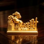 Golden Horse Sculpture Wealth At Hand Desktop Decoration Prosperity And Success Chinese Style Craftswork Foot On Yuanbao Attracting Fortune