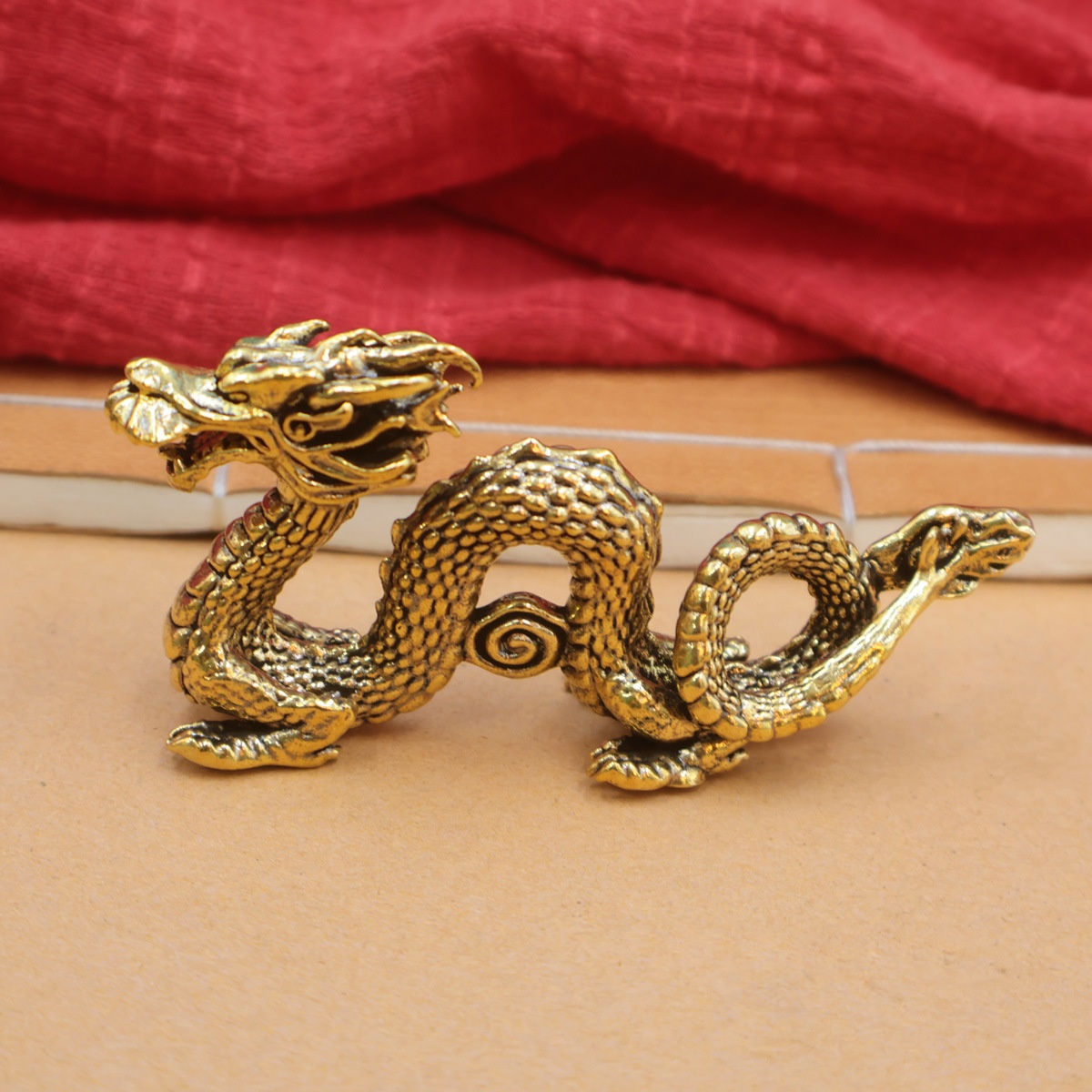 LA-818160039769_img0 Bronze Cloud Dragon Zodiac Figurine Vintage Style Tea Table Decoration Lucky Pet Handcrafted Metal Artwork Collectible Item - Image 1