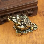 Bronze Wealth Attracting Money Frog Tea Pet Tea Ceremony Desktop Decoration Three-legged Golden Cicada Yuanbao Antique Handheld Piece - Image 2