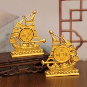 Sahjin One-Sided Windship Yacht Desktop Decorative Model Metal Craft Gift For Sailing Sand Gold Custom Ornament - Image 4
