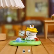 Creative Cartoon Elmer Rabbit Multi-Use Mobile Phone Stand Decorative Figurine Resin Craft Trendy Desktop Accessory - Image 3