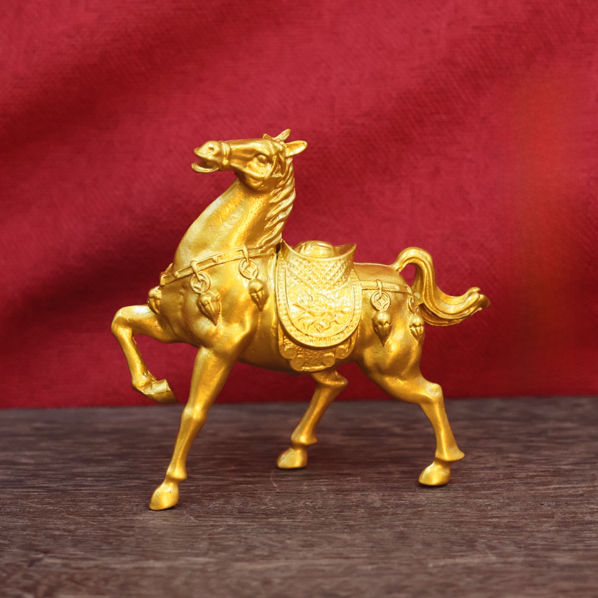 LA-968398720853_img0 Golden War Horse Desktop Decoration Home Office Craftwork Metal Alloy Horse Success Zodiac Ornament - Image 1