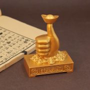 New Chinese Style Office Desktop Decoration Metal Yuanbao Rotating Wealth Attracting Craftwork Gift - Image 4