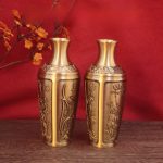 Bronze Small Vase Dried Flower Decorative Metal Living Room Creative Copper Palm Display Tabletop Decoration Antique Style Flower Holder