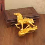 Home Decor Animal Themed 'Money Wins' Ornaments Living Room Decor Lucky Horse Jumps Over Money Custom Metal Craft Art Piece - Image 2