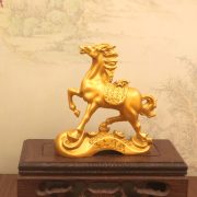 Home Decor Animal Themed 'Money Wins' Ornaments Living Room Decor Lucky Horse Jumps Over Money Custom Metal Craft Art Piece - Image 3