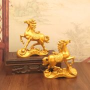 Home Decor Animal Themed 'Money Wins' Ornaments Living Room Decor Lucky Horse Jumps Over Money Custom Metal Craft Art Piece - Image 4