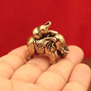 Aged Brass Elephant Tabletop Decoration Attracting Wealth And Happiness Small Copper Keychain Pendant Cultural Art Tea Pet - Image 4