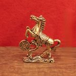 2026 New Retro Bronze Horse Money Stepping Office Living Room Decorative Ornaments Home Desktop Display Custom Metal Crafts