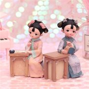 Retro Court Style Customizable Decorative Resin Ornament Cute Girl Figurine for Living Room Bedroom Home Decor Gifts - Image 3