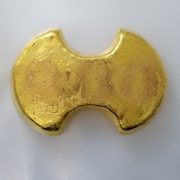 Antique Style Custom Metal Medal Badge Handcrafted Bronze Material Front and Back Consistent Color Ideal for Special Occasions - Image 3
