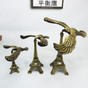 Creative Anti-Gravity Balance Eagle Eiffel Tower Model Metal Office Desk Decorations Miniature Metal Crafts Custom Medals Badges - Image 2