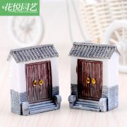 Customizable Decorative Ornaments Zakka Resin Miniature Landscape Green Plant with Ancient Tile Roof and Doorway - Image 4
