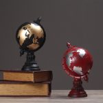 Customizable American Retro Prop Model Decorative Ornament European Style Craftwork Display Piece for Office Desktop