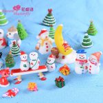 Customizable Decorative Resin Ornament Christmas Scene Snowman Couple Indoor Plant Decoration DIY Accessories Miniature Landscape