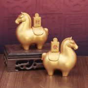 Tang Horse Yuanbao Lucky Charm Metal Craft Customizable Home Office Decorations Money-Making Figurine Handheld Item - Image 3