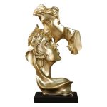 New Customizable Resin Decorative Ornament Creative Gift for Living Room Office Luxury Art Craftwork Deep Kiss Design
