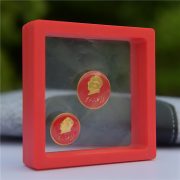 Mao Zedong Portrait Red Memorial Badge Metal Medal 'Serve the People' 3.5cm Transparent Red Box Custom Metal Medal Badge