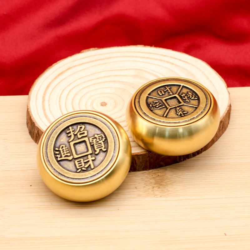 O1CN017TV3SK1X6nfsGtb0Z_2218444492875-0-cib.jpg Bronze Lucky Charm Double-Sided Rotating Handheld Craftwork Metal Custom Medal Badge For Business Development And Prosperity - Image 1