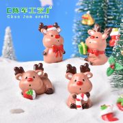 Customizable Christmas Deer Decorative Ornaments with Gift Box and Miniature Snowscape Potted Landscape Decoration Resin Craft - Image 4