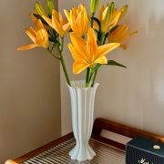 Creative White Dried Flower Vase Simple Desktop Decoration Ornament Customizable 3D Printed Gift Resin Craft