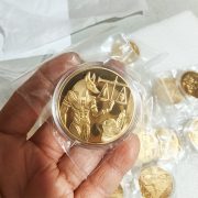 Ancient Egyptian Pharaoh Anubis Scale Commemorative Coin Pyramids Custom Metal Medal Badge Craft Gift Dog Head Design - Image 2