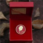 Wholesale Custom Metal Medal Badge In Red Color For People's Service Chest Pin Commemorative Gift Decoration