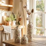 Nordic Retro Countryside Ceramic Floral Three-Piece Vase Decorative Ornaments American Vintage Style Living Room Floral Arrangement Creative Festive Atmosphere Decoration