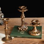 French Classical Customizable Decorative Ornament Candles Holder for Shop Bar Dining Table European Retro Style Props