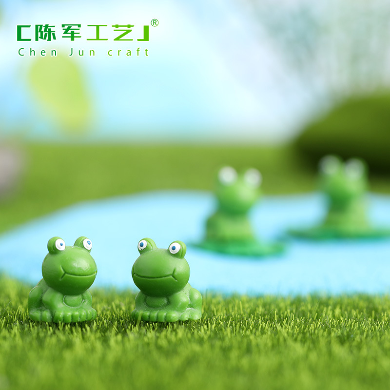 O1CN01NhJhx21cadKTrvwlu_1031983617-0-cib.jpg Customizable Decorative Resin Ornament Miniature Landscape Figurine Blue-Eyed Frog DIY Material Wholesale - Image 1