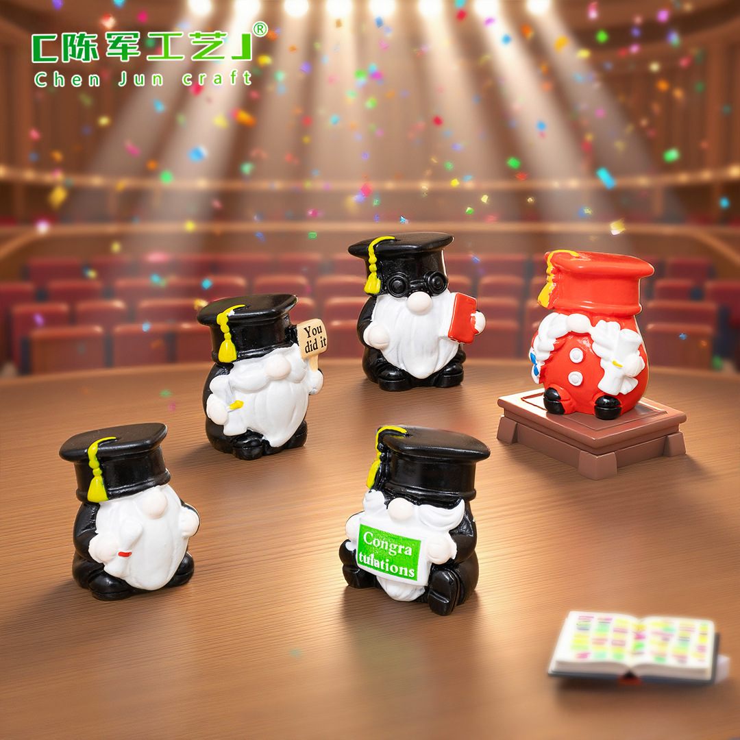 O1CN01PZSTbt1cadhcEBfOx_1031983617-0-cib.jpg Customizable Decorative Dwarf Figure Ornaments for Graduation Season Ideal DIY Accessories for Dollhouses and Car Desktops - Image 1