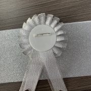 Fashionable White Lace Trim Bride To Be Wedding Chest Flower Badge Custom Metal Medal Badge For Party Wholesale - Image 4