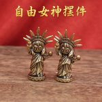 Bronze Statue of Liberty Creative Cartoon Style Desktop Decoration Cross-Border Hot Sale New Model Custom Metal Medal Badge
