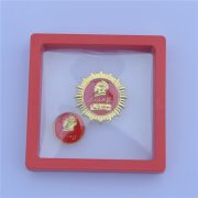 Custom Metal Medal Badge Red Chest Pin President Mao Zedong Memorial Multiangular Residency Emblem Transparent Red Box - Image 3