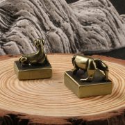 Miniature Antique-Style Bronze Stamp with Zodiac Design Custom Metal Badge Craftsmanship Collectible Miniature Jade Seal - Image 2