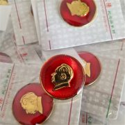 Large Thick Custom Metal Badge Pinback Button President Mao Zedong Head Portrait Ideal for Tourism Gifts and Memorials - Image 2