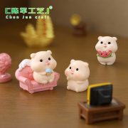 Customizable Decorative Resin Ornament Adorable Cartoon Pig Garden Plant Accessory Micro Landscape Decoration - Image 3