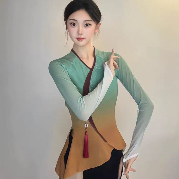 O1CN01aohIPd1yLS6vIXUka_2220844826562-0-cib.jpg New Classic Dance Costume Women's Flowing Gown Ethnic Training Chinese National Gradient Outfit Art Exam Top Adult Stage Performance - Image 1