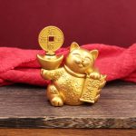 Attracting Wealth Cat Figurine Custom Metal Badge Rotatable Home Decor Lucky Charm Money Symbol Desktop Ornaments Wholesale Dropshipping