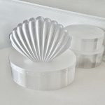 Retro Shell Vase Customizable Decorative Ornament for Home Decor Soft Furnishing Ideal for Sample Rooms and Background Walls