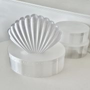 Retro Shell Vase Customizable Decorative Ornament for Home Decor Soft Furnishing Ideal for Sample Rooms and Background Walls