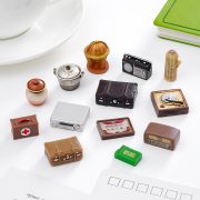Retro Creative Radio Old Leather Case Eighties Furniture DIY Decorative Ornaments Customizable Resin Crafts Tabletop Decor - Image 2